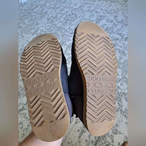 UGG Classic Mini Size 10 - Picture 5 of 11